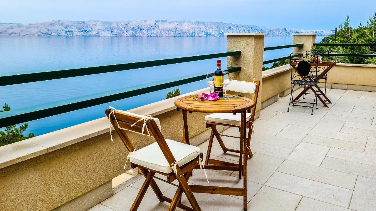 Villa Relax , With Seaview And Two Pools Near Beach Starigrad  Exterior foto